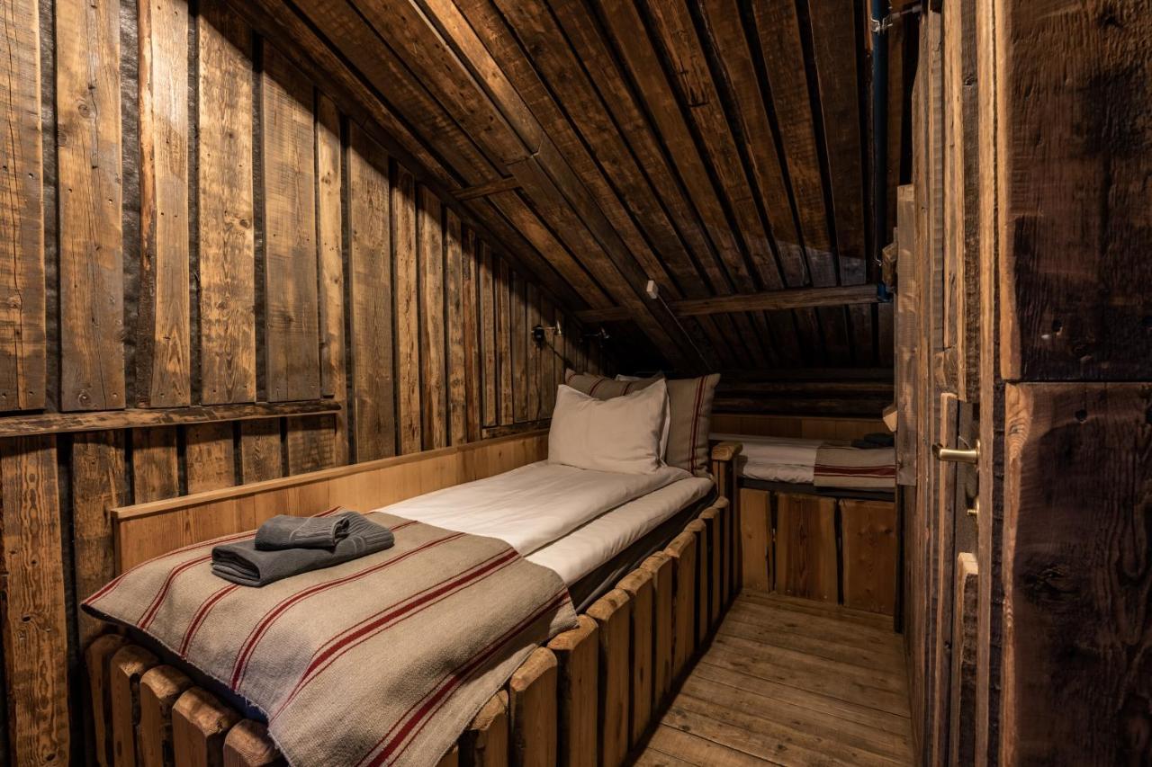 Basecamp Hotel Longyearbyen Eksteriør billede