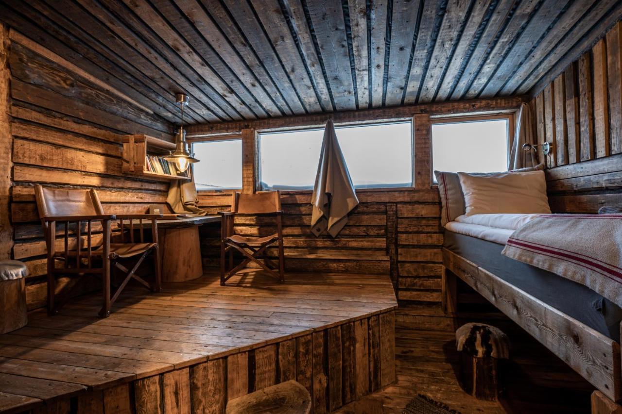 Basecamp Hotel Longyearbyen Eksteriør billede