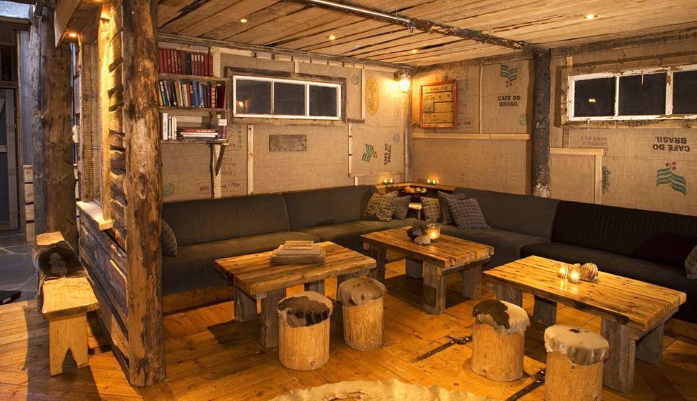 Basecamp Hotel Longyearbyen Eksteriør billede
