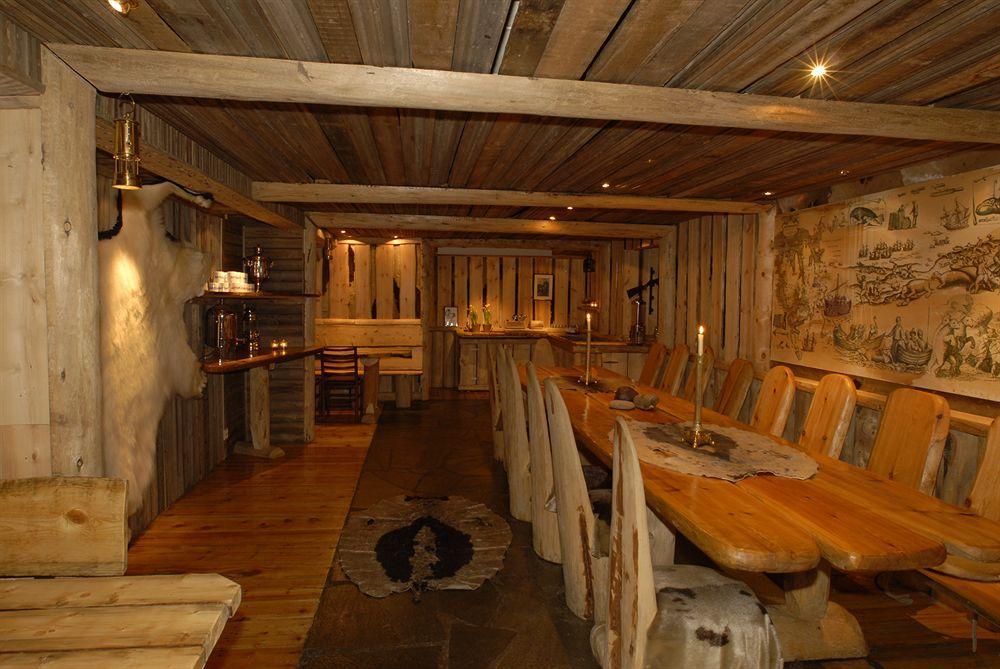 Basecamp Hotel Longyearbyen Eksteriør billede