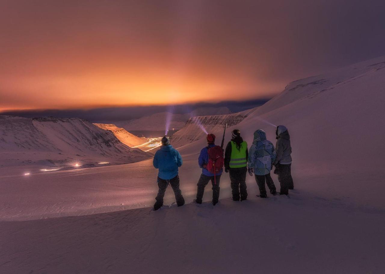 Basecamp Hotel Longyearbyen Eksteriør billede